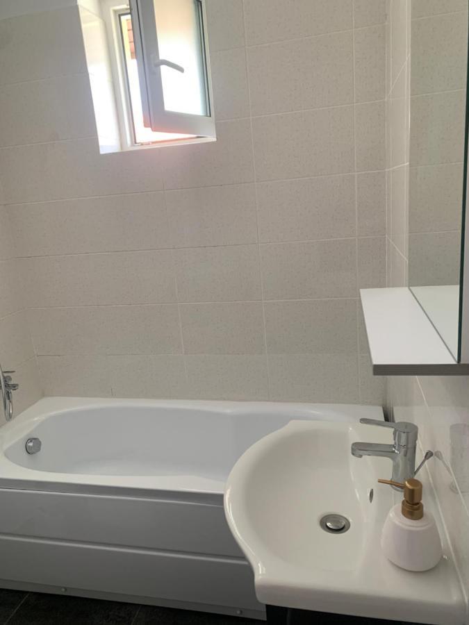 Laur Residence Тімішоара Екстер'єр фото